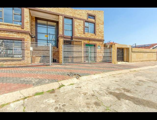 15 BEDROOM HOUSE FOR SALE IN PIMVILLE ZONE 7